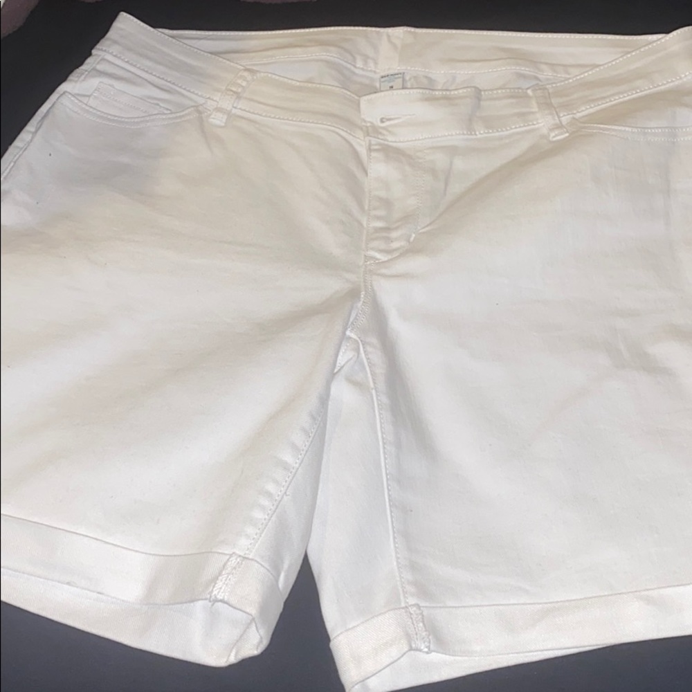Old Navy size 16 shorts